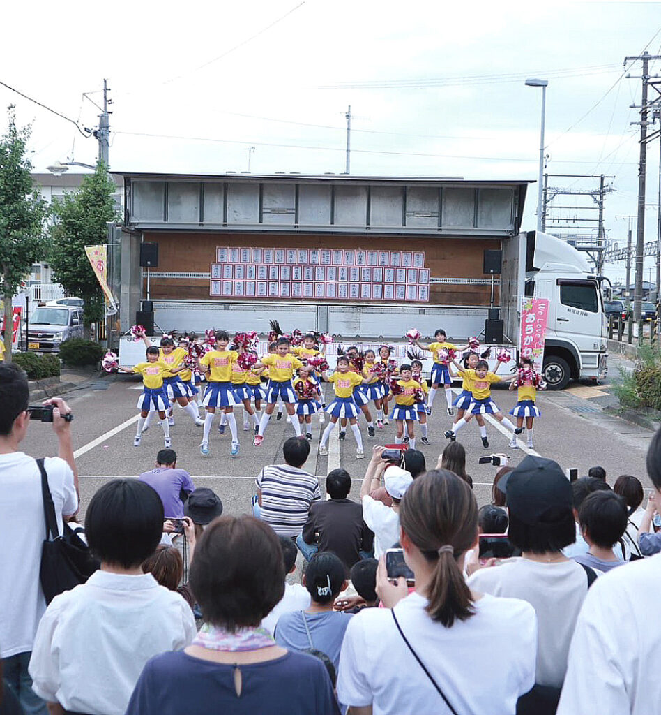 ダンスチーム